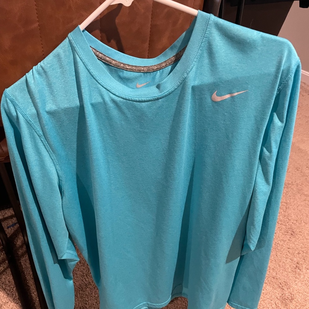 Nike dry fit long sleeve t
